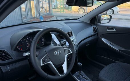 Hyundai Solaris II рестайлинг, 2015 год, 1 020 000 рублей, 10 фотография