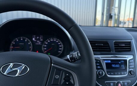 Hyundai Solaris II рестайлинг, 2015 год, 1 020 000 рублей, 21 фотография