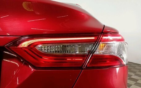 Toyota Camry, 2021 год, 2 999 000 рублей, 10 фотография