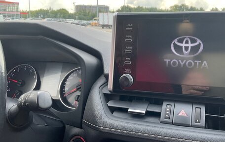 Toyota RAV4, 2019 год, 2 600 000 рублей, 2 фотография