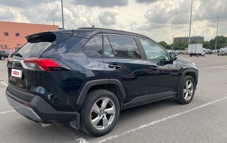 Toyota RAV4, 2019 год, 2 600 000 рублей, 5 фотография