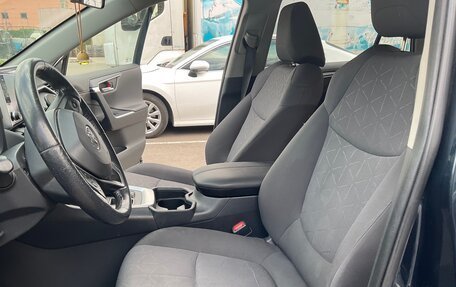Toyota RAV4, 2019 год, 2 600 000 рублей, 11 фотография