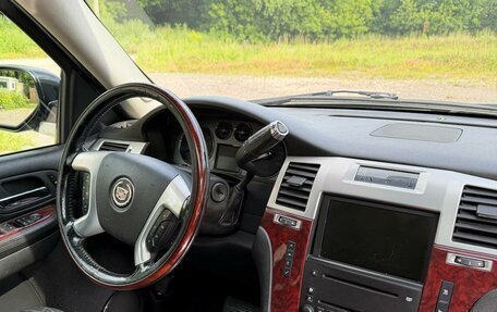 Cadillac Escalade III, 2007 год, 1 050 000 рублей, 6 фотография