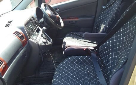 Toyota Wish II, 2003 год, 660 000 рублей, 6 фотография