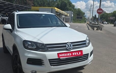 Volkswagen Touareg III, 2013 год, 2 800 000 рублей, 2 фотография