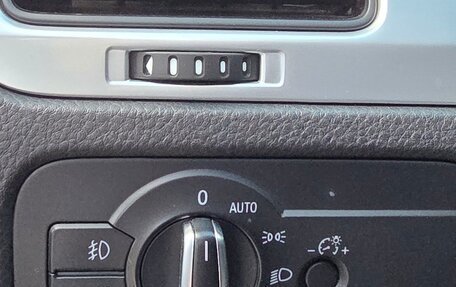 Volkswagen Touareg III, 2013 год, 2 800 000 рублей, 15 фотография
