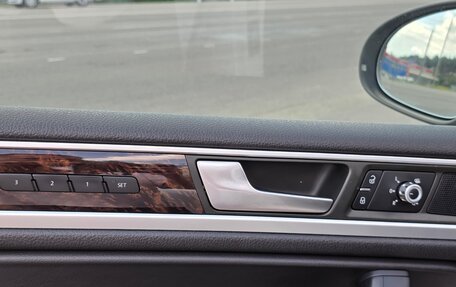 Volkswagen Touareg III, 2013 год, 2 800 000 рублей, 19 фотография