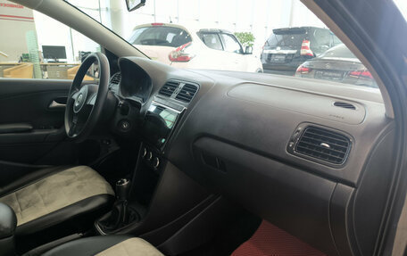 Volkswagen Polo VI (EU Market), 2013 год, 670 000 рублей, 11 фотография