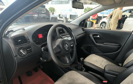 Volkswagen Polo VI (EU Market), 2013 год, 670 000 рублей, 16 фотография