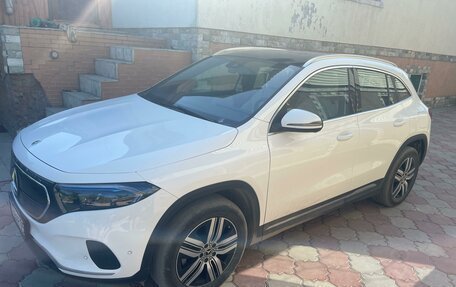 Mercedes-Benz EQA, 2022 год, 3 000 000 рублей, 3 фотография