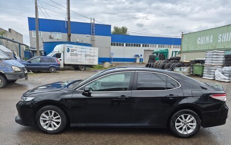 Toyota Camry, 2018 год, 1 860 000 рублей, 2 фотография