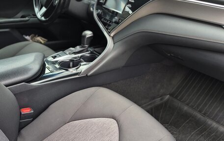 Toyota Camry, 2018 год, 1 860 000 рублей, 10 фотография