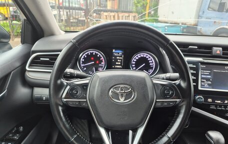 Toyota Camry, 2018 год, 1 860 000 рублей, 14 фотография