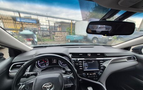 Toyota Camry, 2018 год, 1 860 000 рублей, 16 фотография
