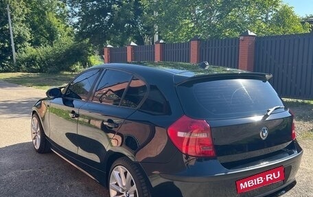 BMW 1 серия, 2009 год, 700 000 рублей, 11 фотография