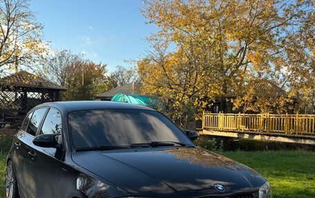 BMW 1 серия, 2009 год, 700 000 рублей, 20 фотография
