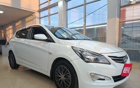 Hyundai Solaris II рестайлинг, 2016 год, 999 000 рублей, 2 фотография