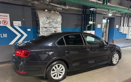 Volkswagen Jetta VI, 2013 год, 1 075 000 рублей, 4 фотография