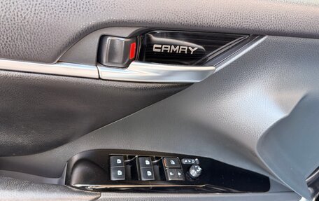 Toyota Camry, 2019 год, 2 600 000 рублей, 7 фотография