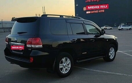 Toyota Land Cruiser 200, 2008 год, 2 600 000 рублей, 21 фотография