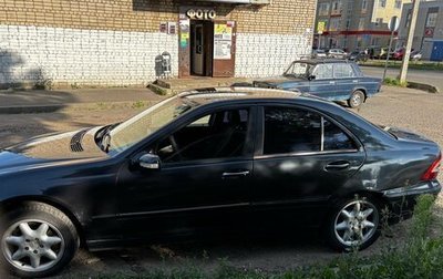 Mercedes-Benz C-Класс, 2000 год, 365 000 рублей, 1 фотография