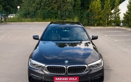 BMW 5 серия, 2018 год, 3 200 000 рублей, 1 фотография