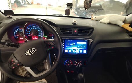 KIA Rio III рестайлинг, 2012 год, 850 000 рублей, 13 фотография