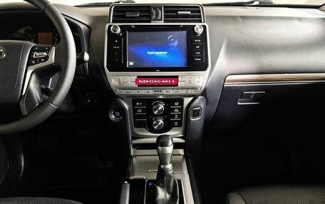 Toyota Land Cruiser Prado 150 рестайлинг 2, 2019 год, 4 529 000 рублей, 15 фотография