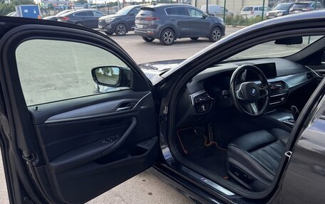 BMW 5 серия, 2018 год, 3 200 000 рублей, 16 фотография