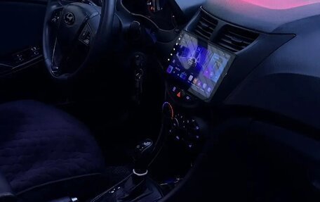 Hyundai Solaris II рестайлинг, 2015 год, 1 300 000 рублей, 9 фотография