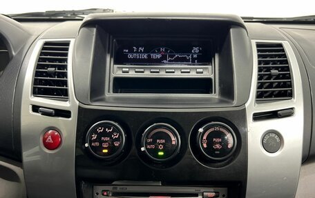 Mitsubishi Pajero Sport II рестайлинг, 2011 год, 1 980 000 рублей, 14 фотография