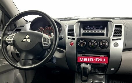 Mitsubishi Pajero Sport II рестайлинг, 2011 год, 1 980 000 рублей, 15 фотография