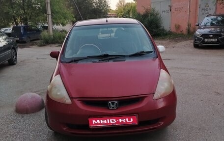 Honda Fit III, 2002 год, 300 000 рублей, 1 фотография