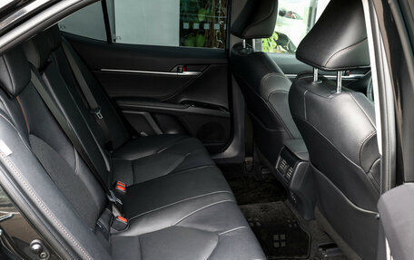 Toyota Camry, 2023 год, 3 399 000 рублей, 13 фотография