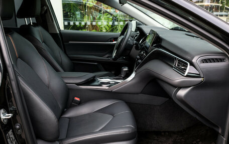 Toyota Camry, 2023 год, 3 399 000 рублей, 12 фотография