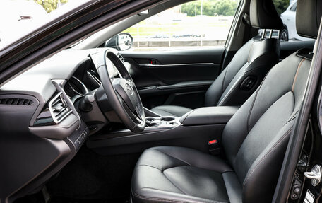Toyota Camry, 2023 год, 3 399 000 рублей, 17 фотография