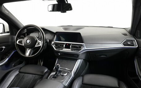 BMW 3 серия, 2021 год, 3 890 000 рублей, 14 фотография