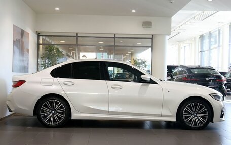 BMW 3 серия, 2021 год, 3 890 000 рублей, 4 фотография