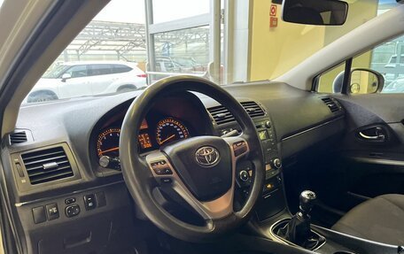 Toyota Avensis III рестайлинг, 2009 год, 760 000 рублей, 7 фотография