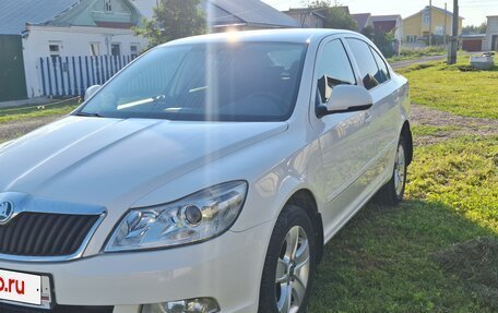 Skoda Octavia, 2010 год, 950 000 рублей, 2 фотография
