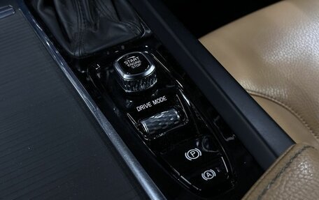 Volvo XC60 II, 2017 год, 2 989 999 рублей, 17 фотография