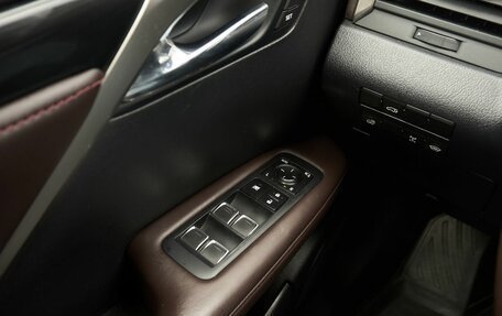 Lexus RX IV рестайлинг, 2018 год, 3 950 000 рублей, 13 фотография