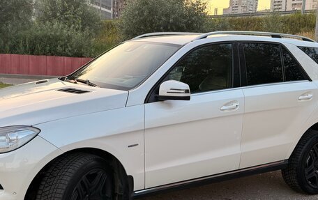 Mercedes-Benz M-Класс, 2012 год, 2 300 000 рублей, 4 фотография