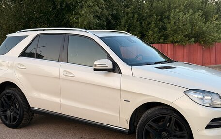 Mercedes-Benz M-Класс, 2012 год, 2 300 000 рублей, 3 фотография