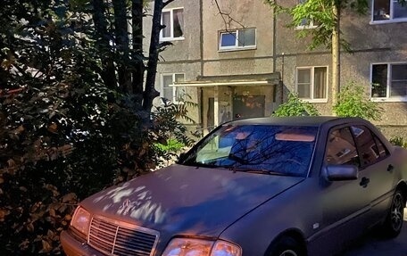 Mercedes-Benz C-Класс, 1997 год, 199 000 рублей, 2 фотография