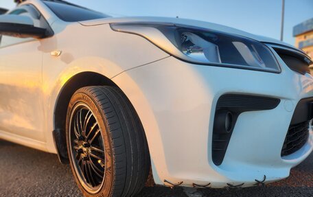 KIA Rio IV, 2017 год, 920 000 рублей, 6 фотография
