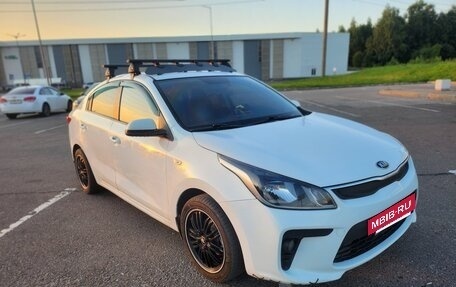 KIA Rio IV, 2017 год, 920 000 рублей, 2 фотография