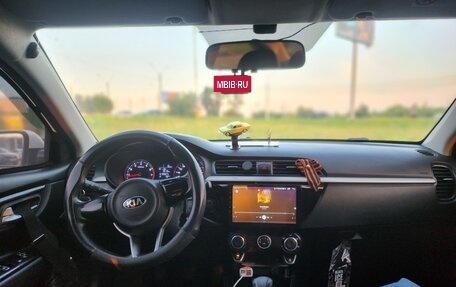 KIA Rio IV, 2017 год, 920 000 рублей, 8 фотография