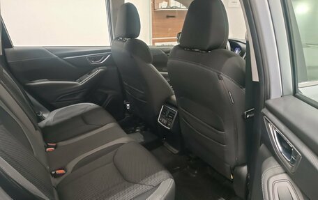 Subaru Forester, 2018 год, 2 490 000 рублей, 5 фотография