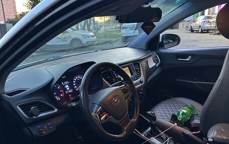 Hyundai Solaris II рестайлинг, 2017 год, 670 000 рублей, 6 фотография